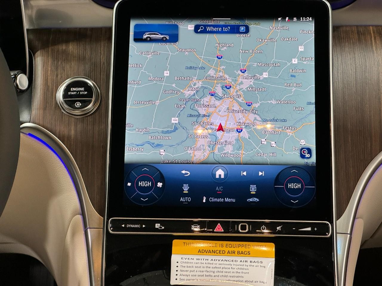 Mercedes-Benz GLC Vehicle Full-screen Gallery Image 14