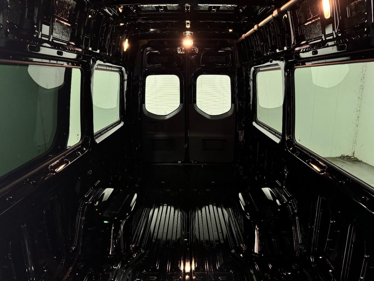 Mercedes-Benz Sprinter Cargo Van Vehicle Full-screen Gallery Image 11