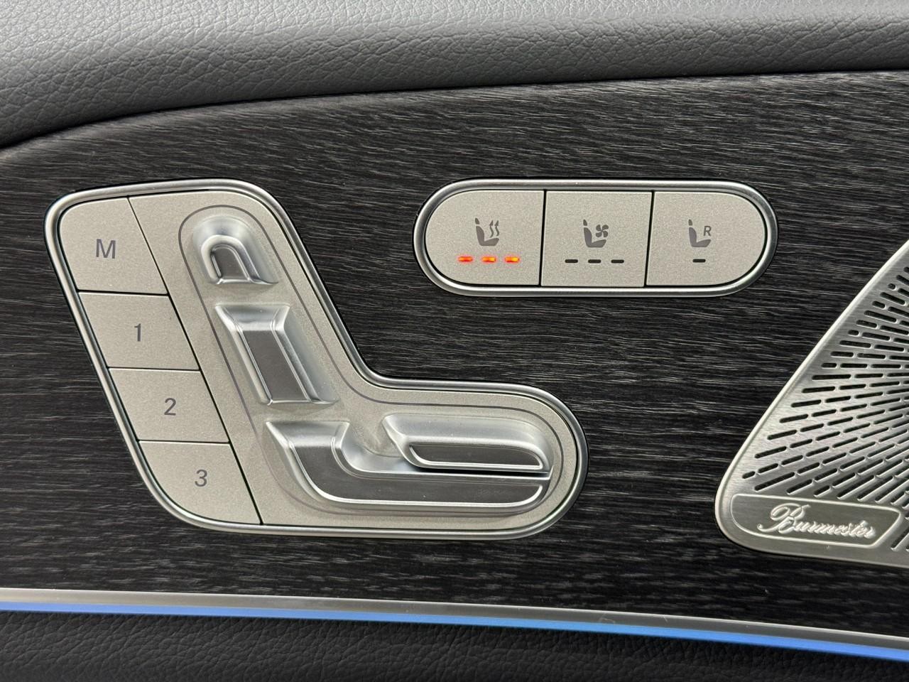 Mercedes-Benz GLS Vehicle Full-screen Gallery Image 25