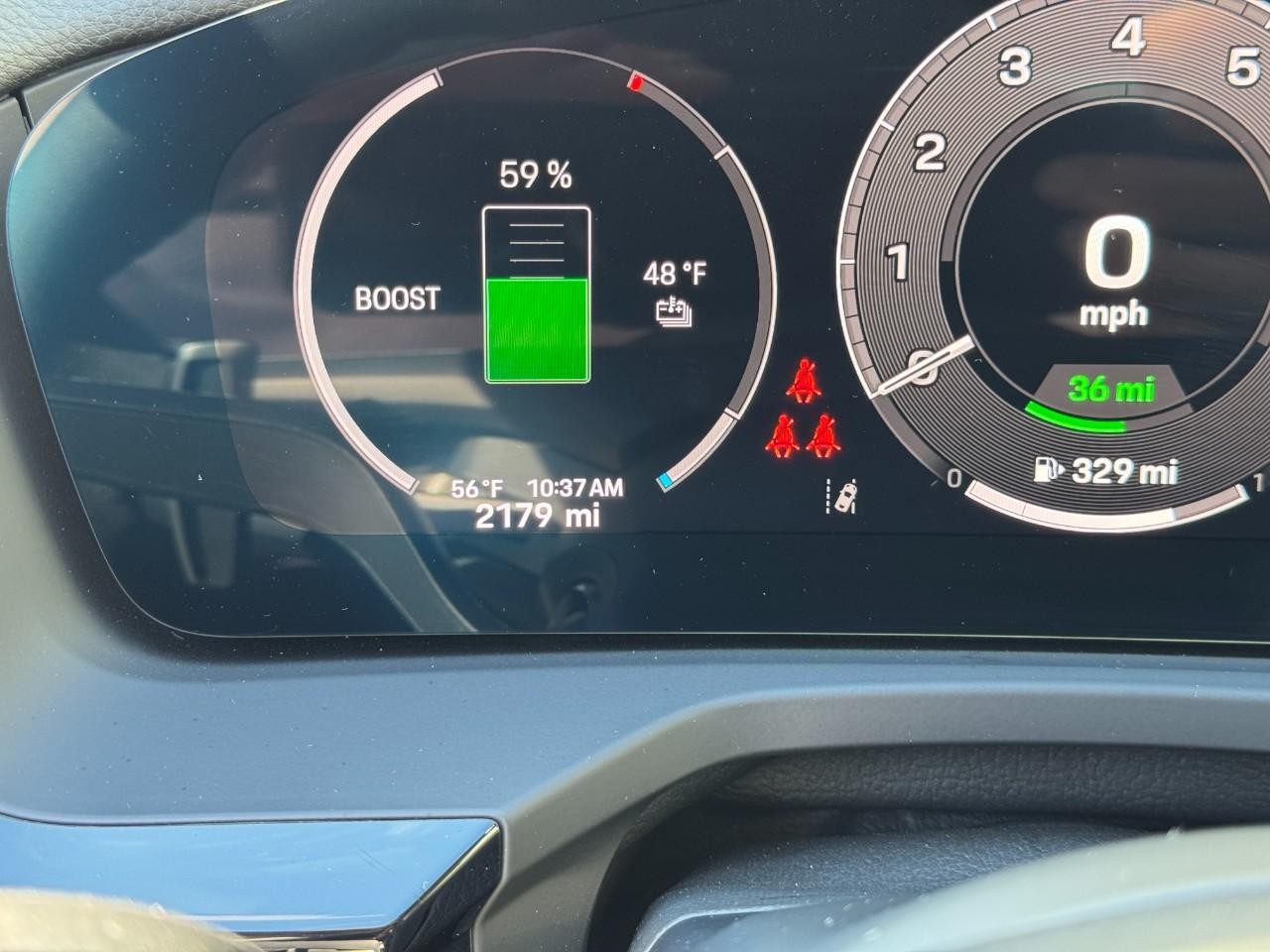 Porsche Panamera Vehicle Full-screen Gallery Image 22