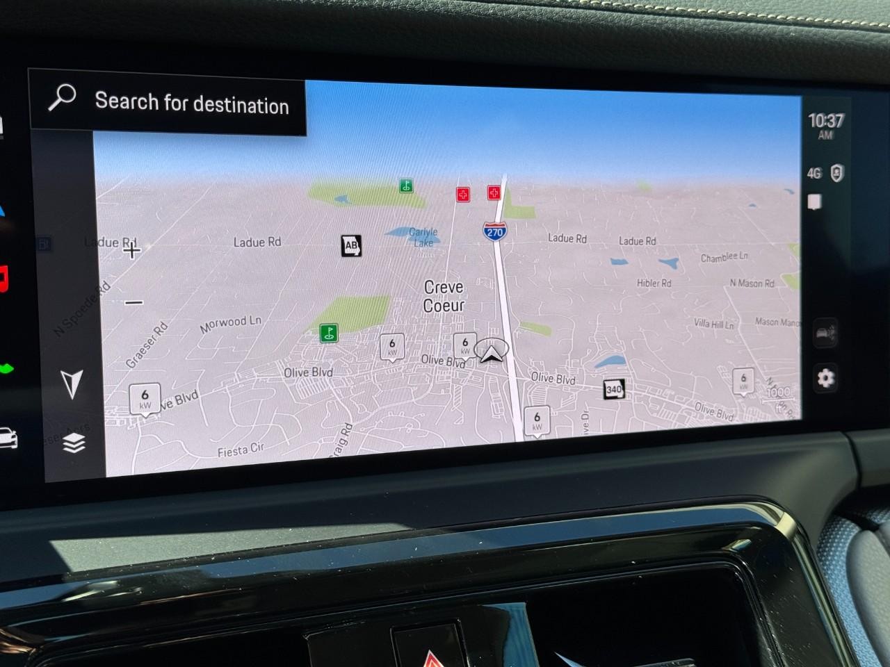 Porsche Panamera Vehicle Full-screen Gallery Image 23