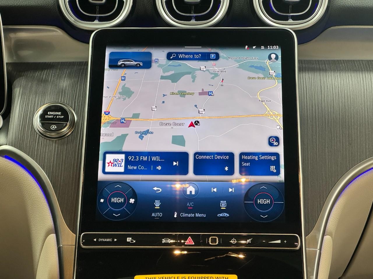 Mercedes-Benz GLC Vehicle Full-screen Gallery Image 14