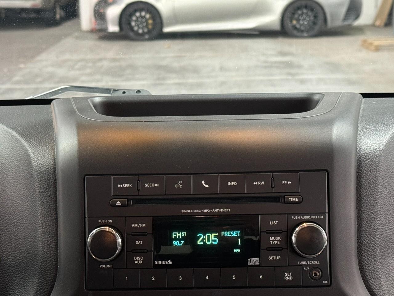 Jeep Wrangler Unlimited Vehicle Full-screen Gallery Image 13