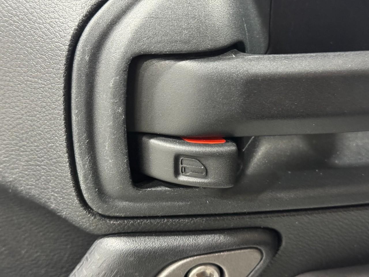 Jeep Wrangler Unlimited Vehicle Full-screen Gallery Image 20