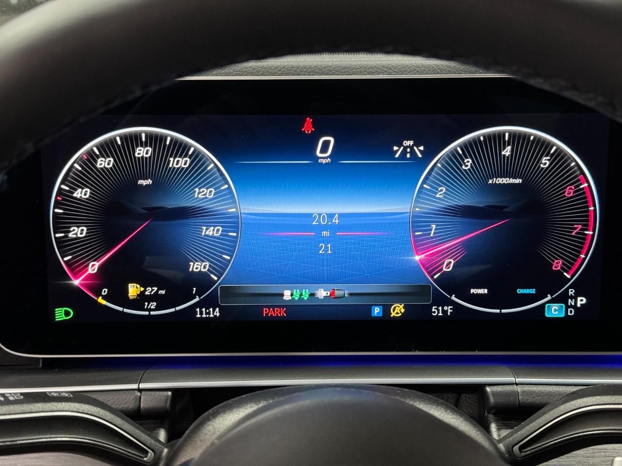 Mercedes-Benz GLE Vehicle Full-screen Gallery Image 35