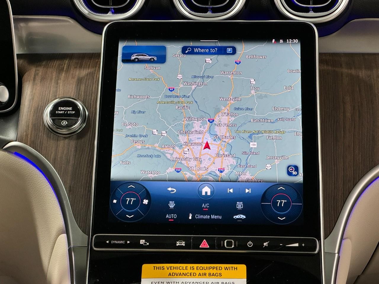 Mercedes-Benz GLC Vehicle Full-screen Gallery Image 14