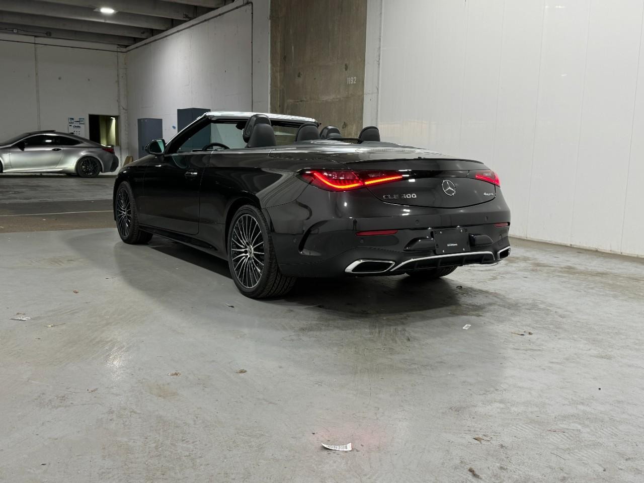 Mercedes-Benz CLE Vehicle Full-screen Gallery Image 3