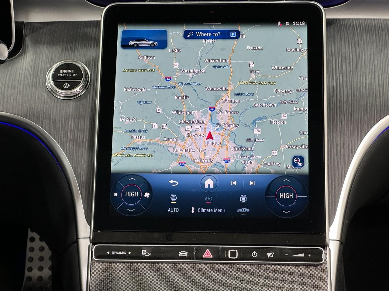 Mercedes-Benz CLE Vehicle Full-screen Gallery Image 13