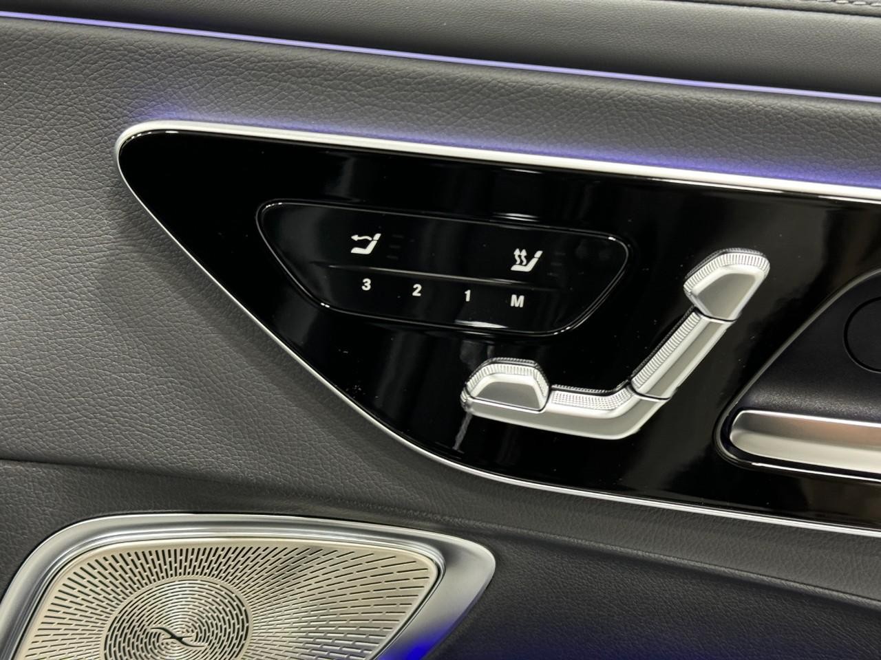 Mercedes-Benz CLE Vehicle Full-screen Gallery Image 18