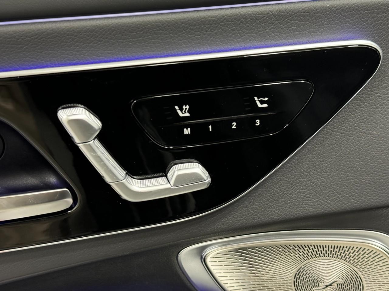 Mercedes-Benz CLE Vehicle Full-screen Gallery Image 21