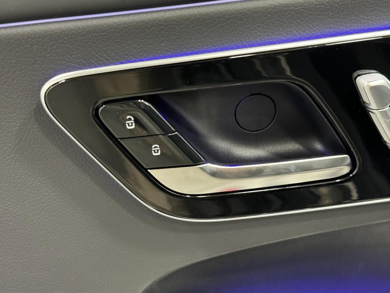 Mercedes-Benz CLE Vehicle Full-screen Gallery Image 22