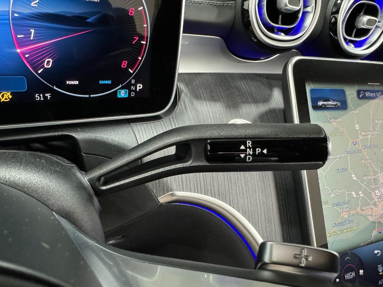 Mercedes-Benz CLE Vehicle Full-screen Gallery Image 33