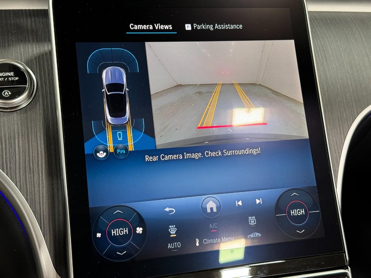 Mercedes-Benz CLE Vehicle Full-screen Gallery Image 34