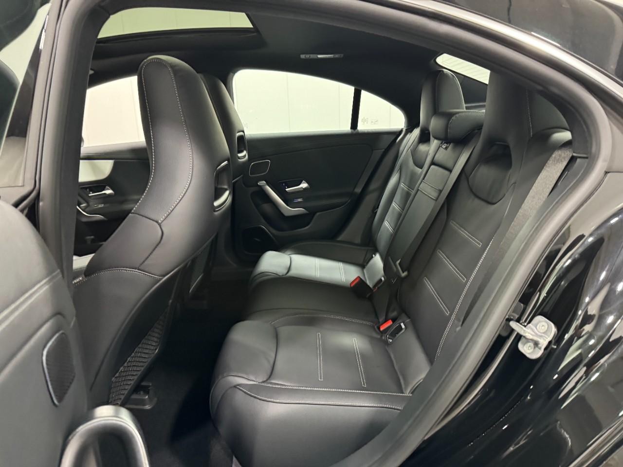 Mercedes-Benz CLA Vehicle Full-screen Gallery Image 8