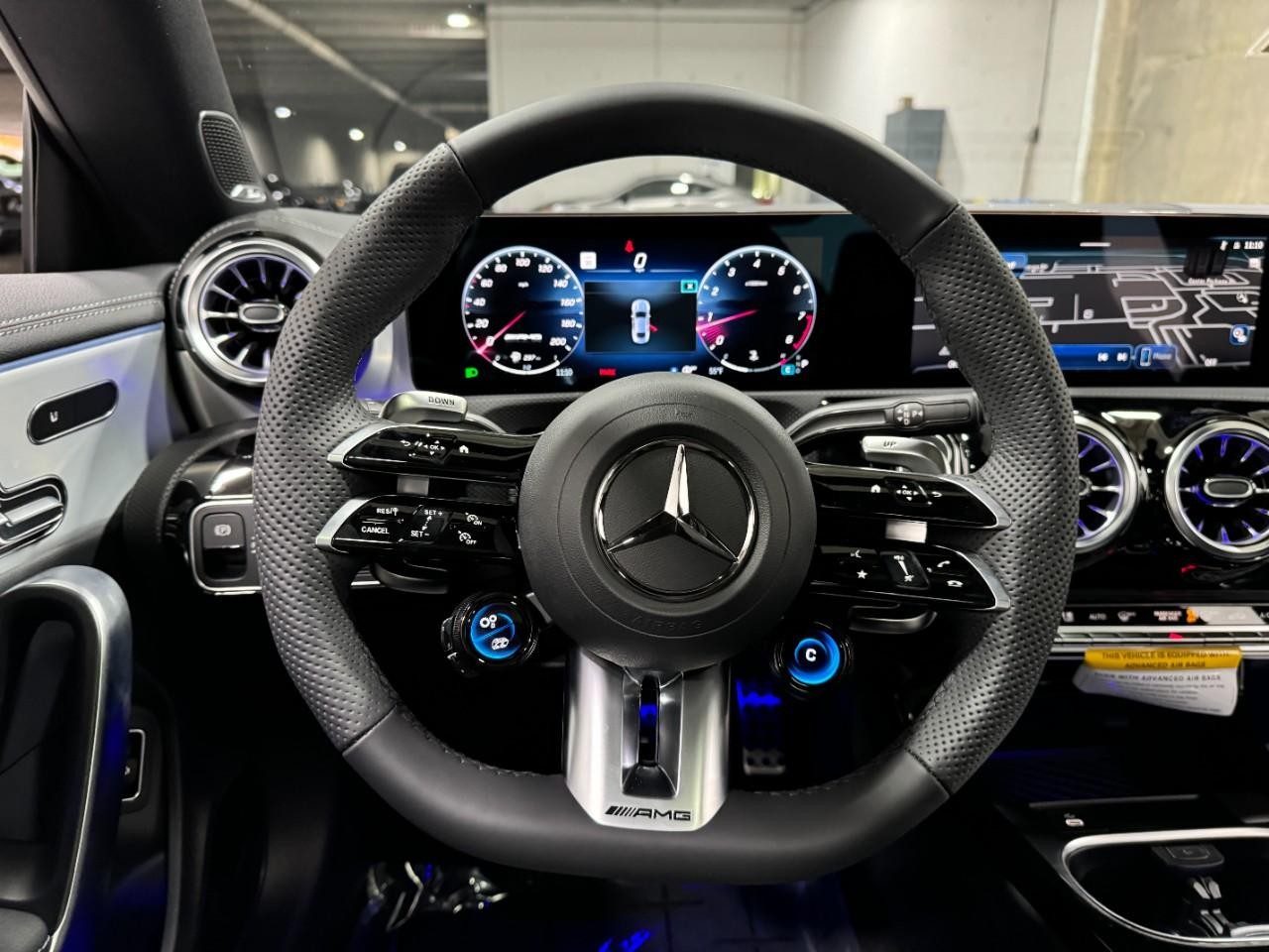 Mercedes-Benz CLA Vehicle Full-screen Gallery Image 13