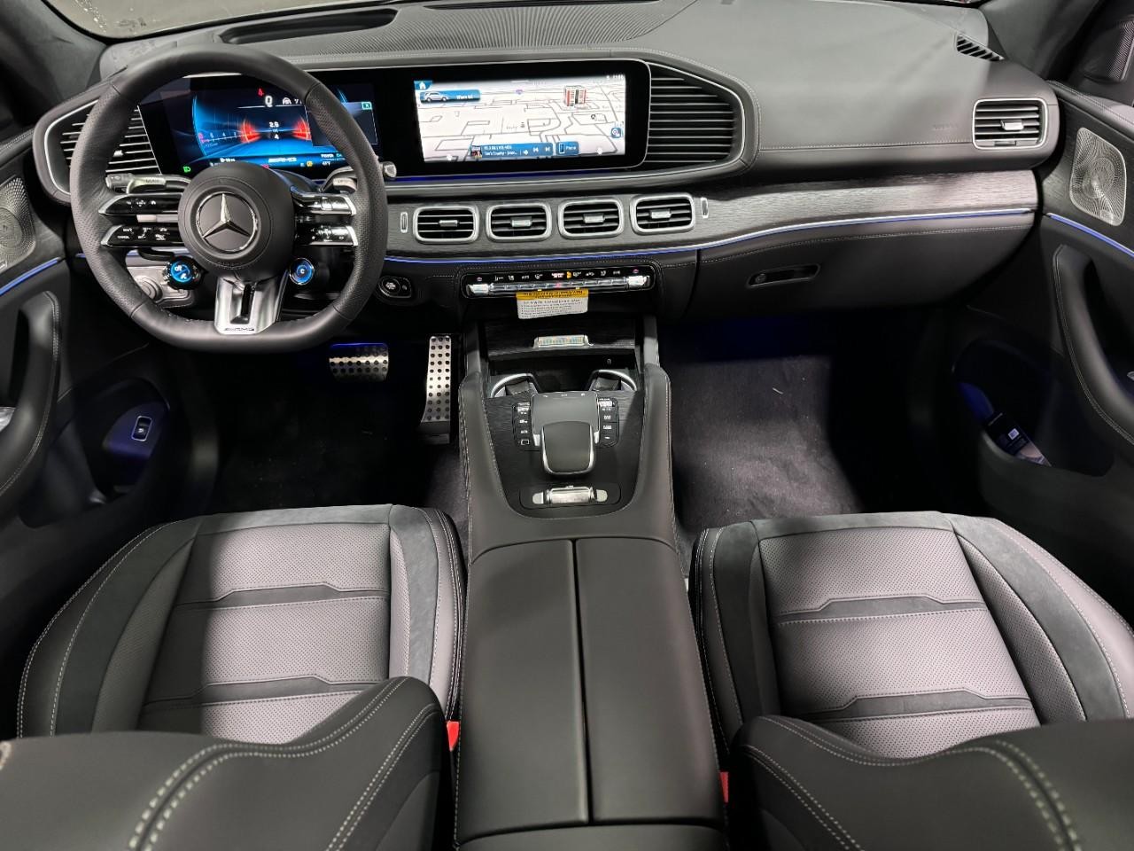 Mercedes-Benz GLE Vehicle Full-screen Gallery Image 13