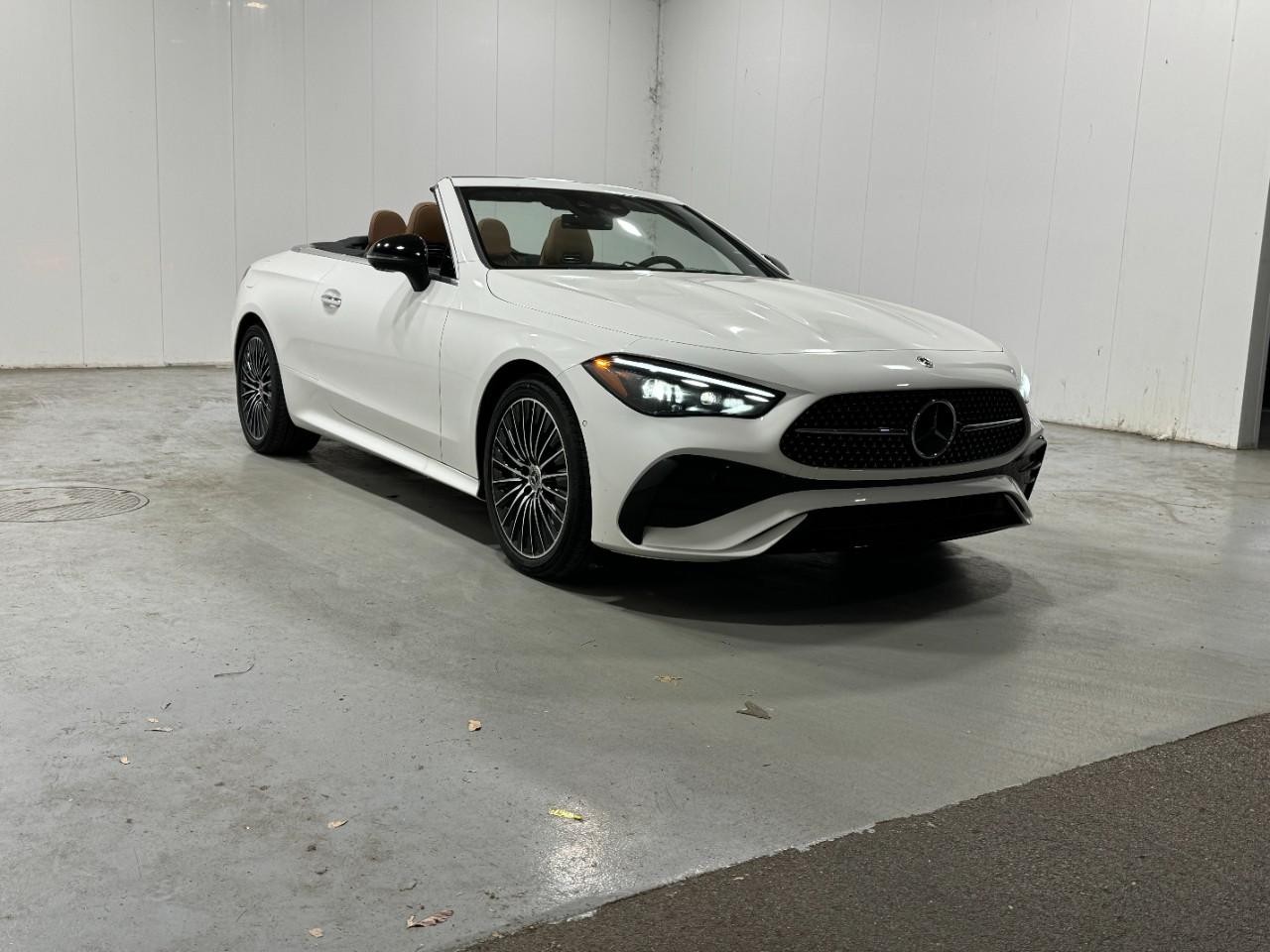 Mercedes-Benz CLE Vehicle Full-screen Gallery Image 6