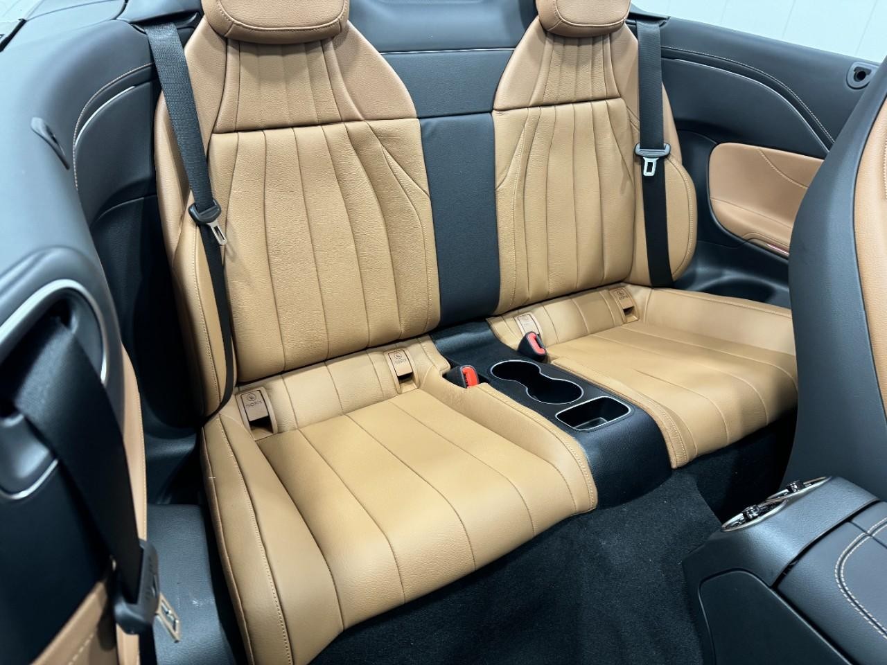 Mercedes-Benz CLE Vehicle Full-screen Gallery Image 10