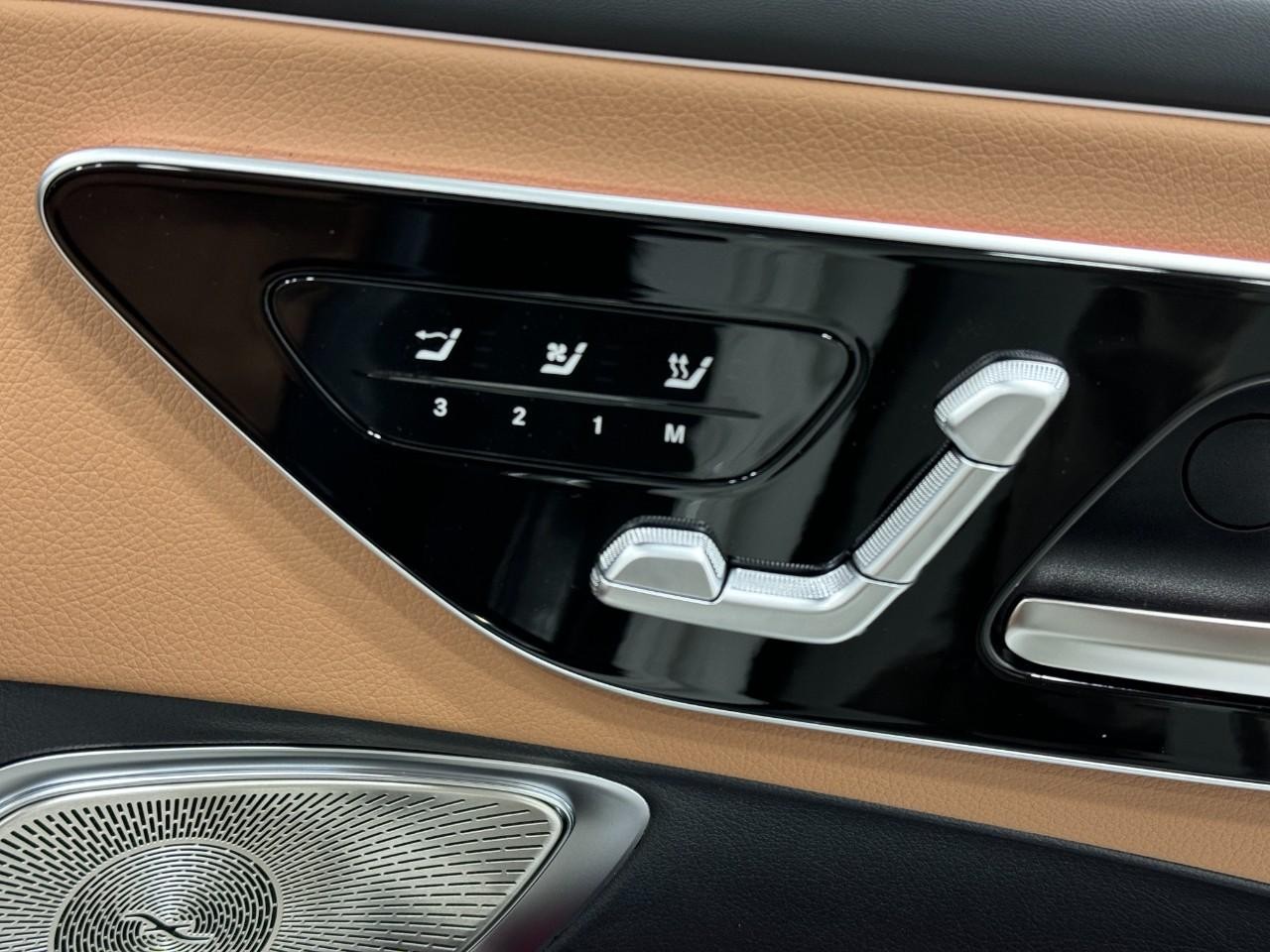 Mercedes-Benz CLE Vehicle Full-screen Gallery Image 18