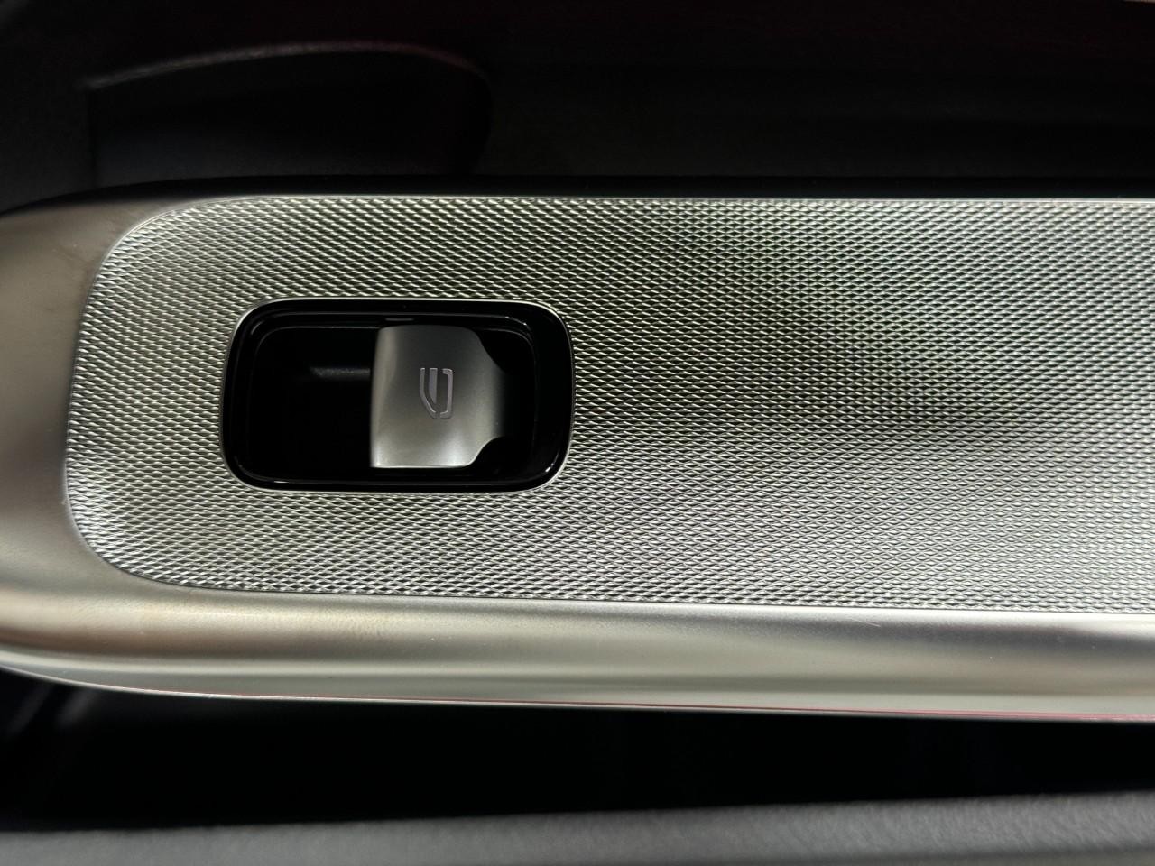 Mercedes-Benz CLE Vehicle Full-screen Gallery Image 20