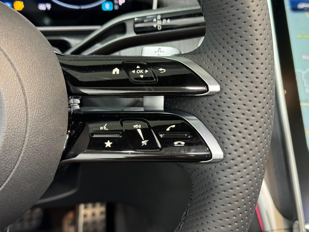 Mercedes-Benz CLE Vehicle Full-screen Gallery Image 31