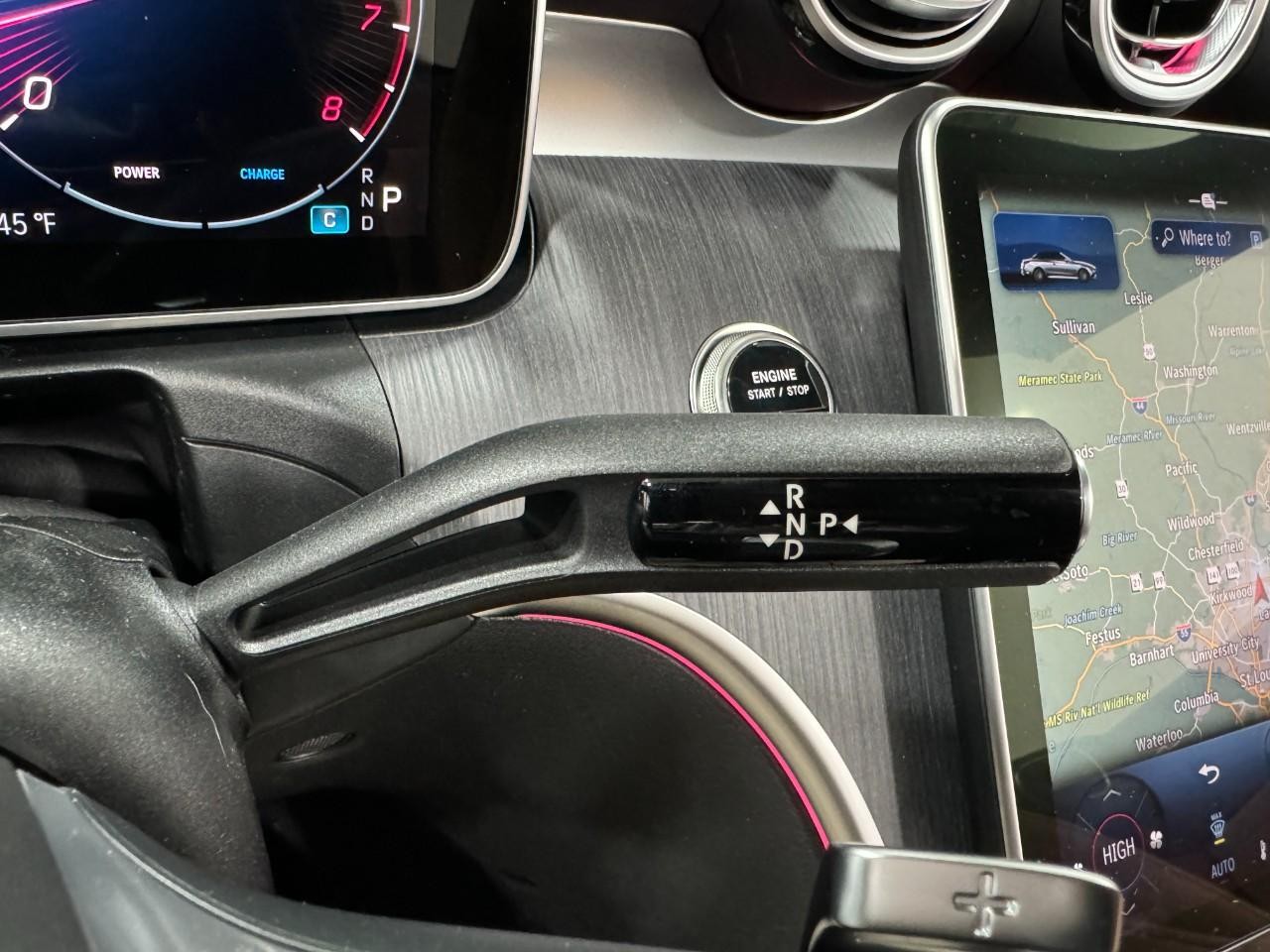 Mercedes-Benz CLE Vehicle Full-screen Gallery Image 33