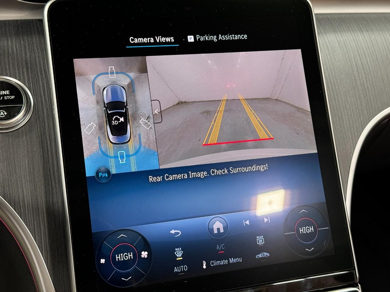 Mercedes-Benz CLE Vehicle Full-screen Gallery Image 34