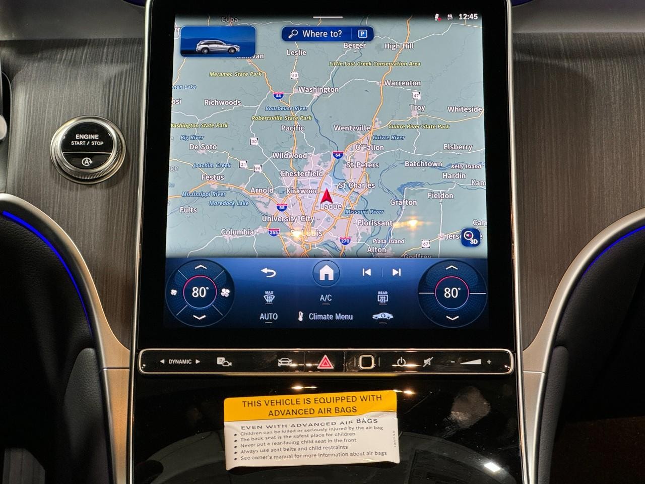 Mercedes-Benz GLC Vehicle Full-screen Gallery Image 14