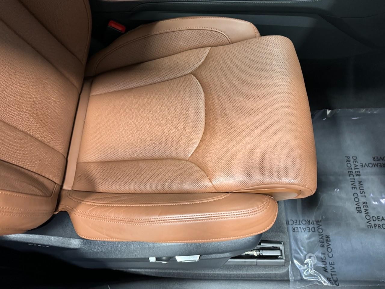 Audi Q7 Vehicle Full-screen Gallery Image 20