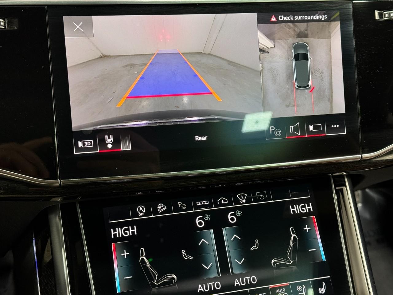 Audi Q7 Vehicle Full-screen Gallery Image 36