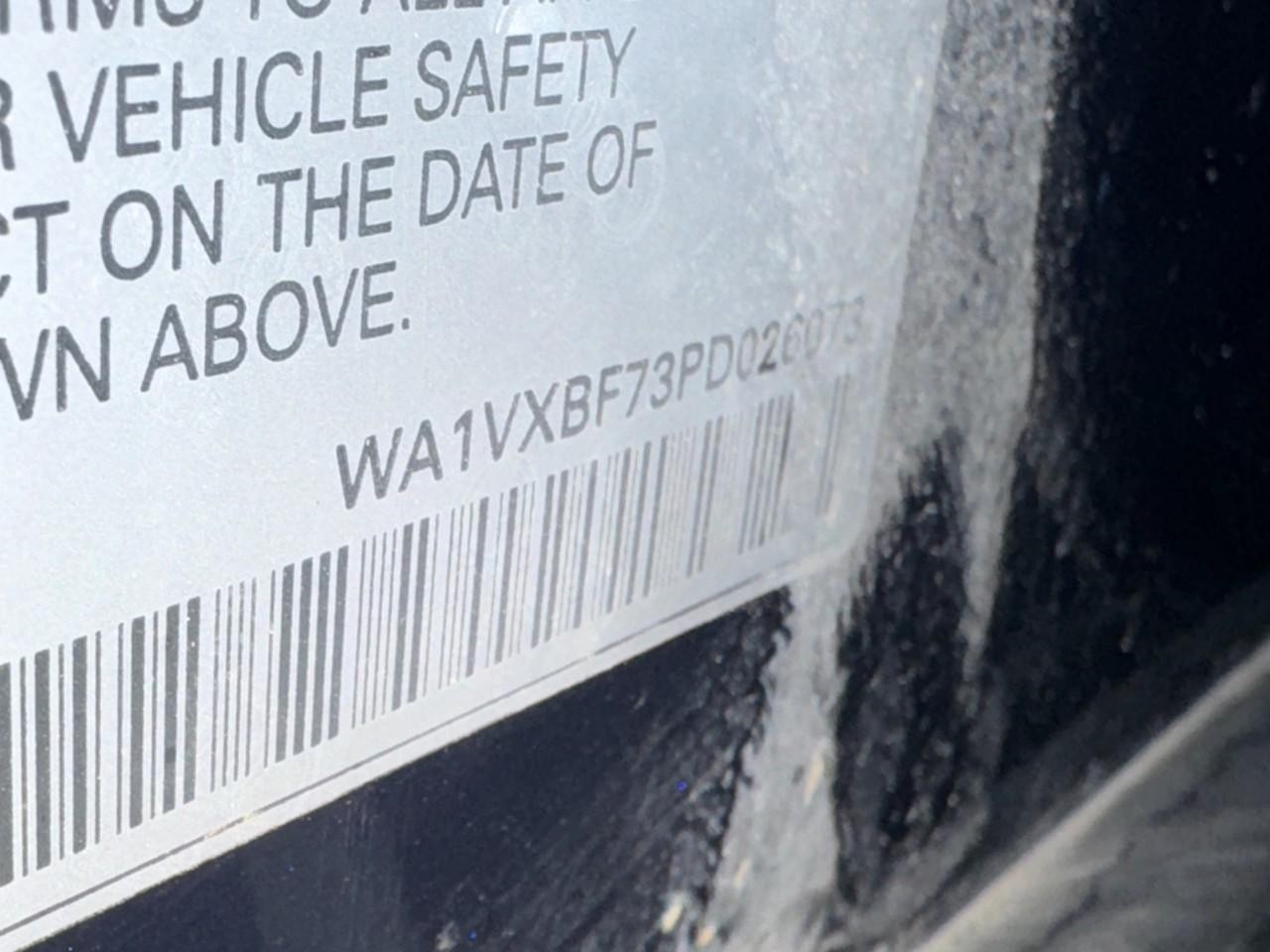 Audi Q7 Vehicle Full-screen Gallery Image 37