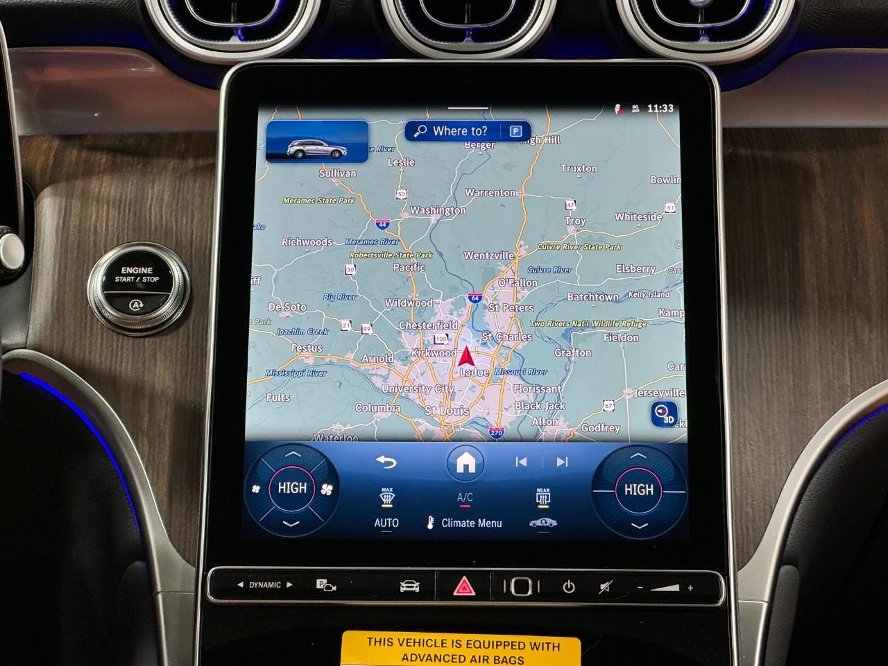 Mercedes-Benz GLC Vehicle Full-screen Gallery Image 14