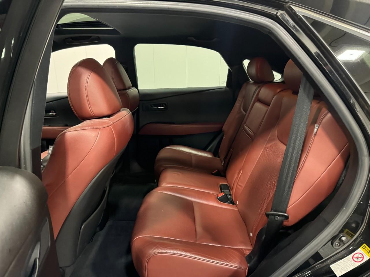 Lexus RX 350 Vehicle Full-screen Gallery Image 8