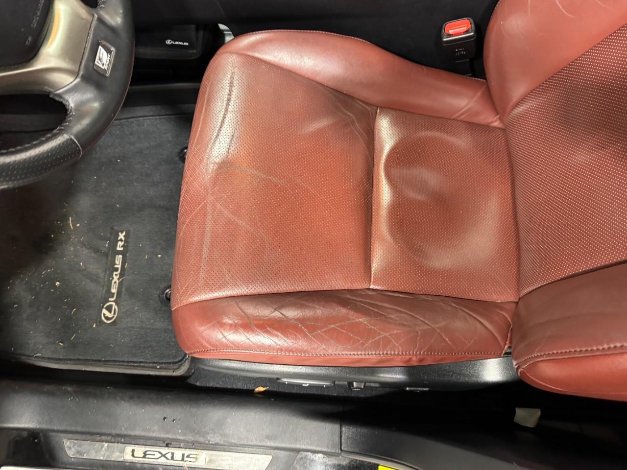 Lexus RX 350 Vehicle Full-screen Gallery Image 25