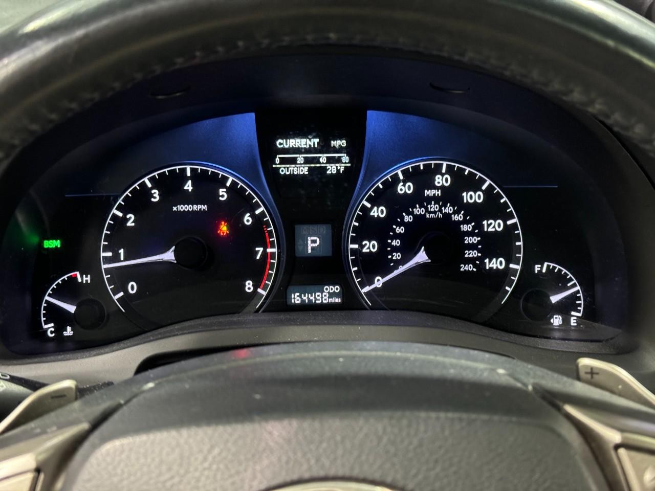 Lexus RX 350 Vehicle Full-screen Gallery Image 30