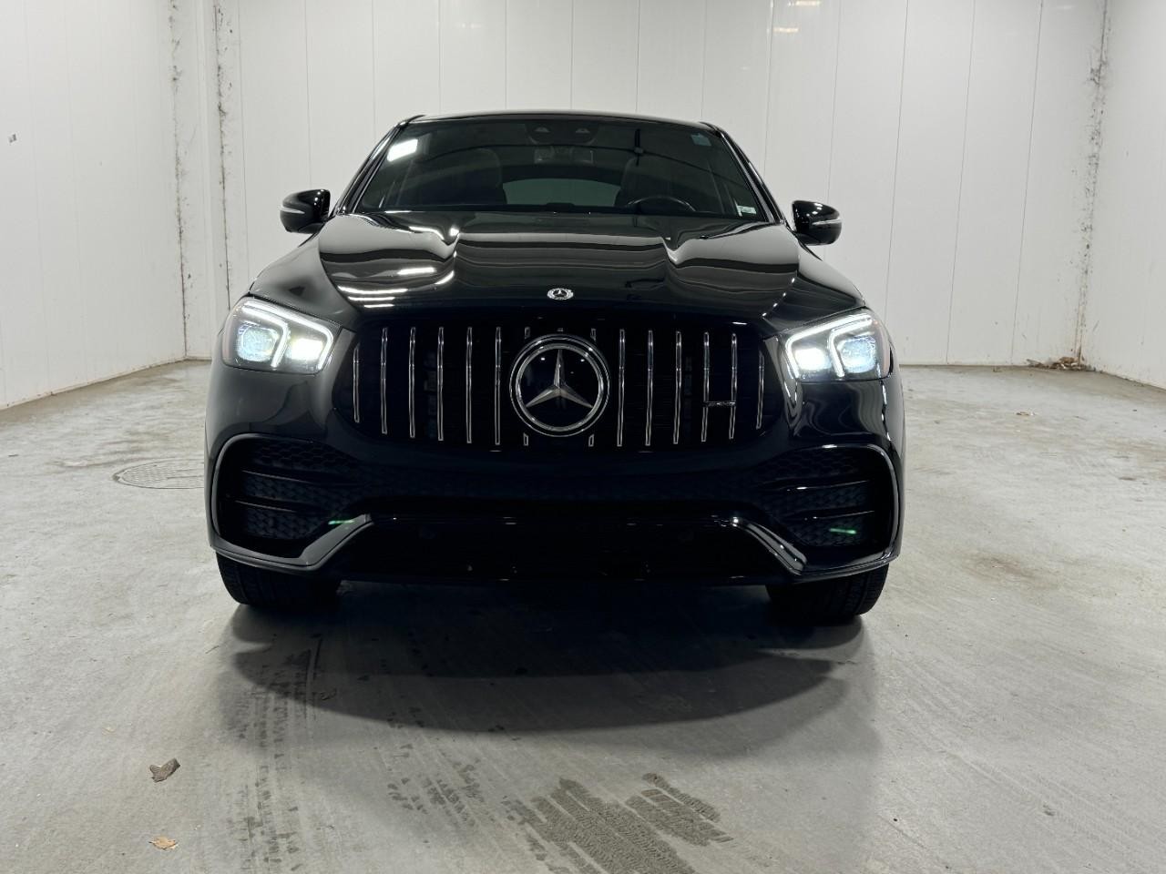 Mercedes-Benz GLE Vehicle Full-screen Gallery Image 7