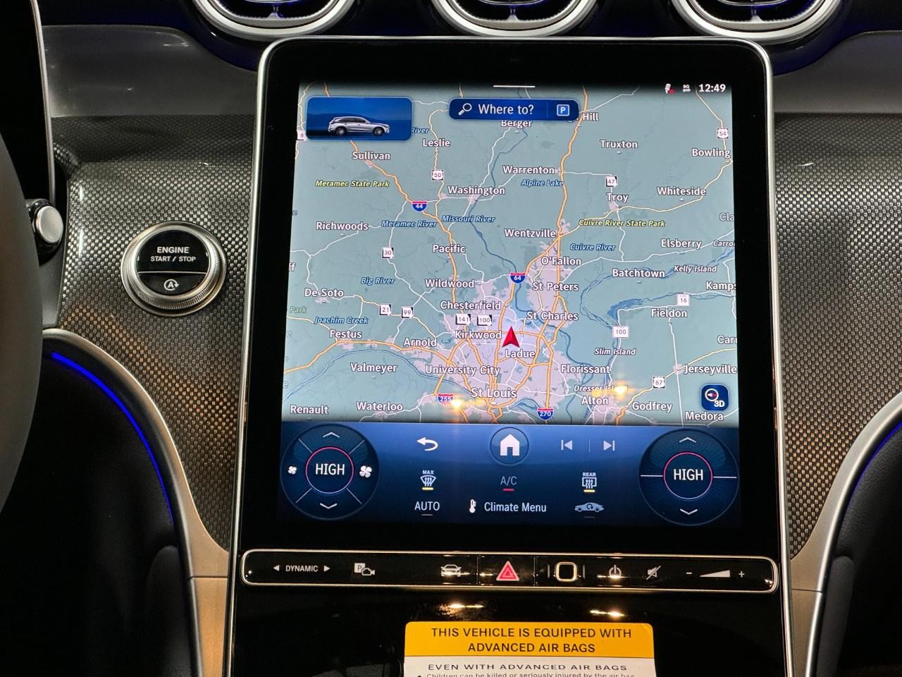 Mercedes-Benz GLC Vehicle Full-screen Gallery Image 14