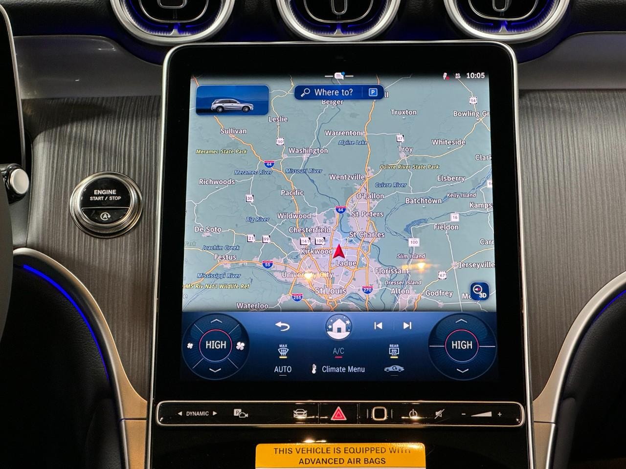 Mercedes-Benz GLC Vehicle Full-screen Gallery Image 14