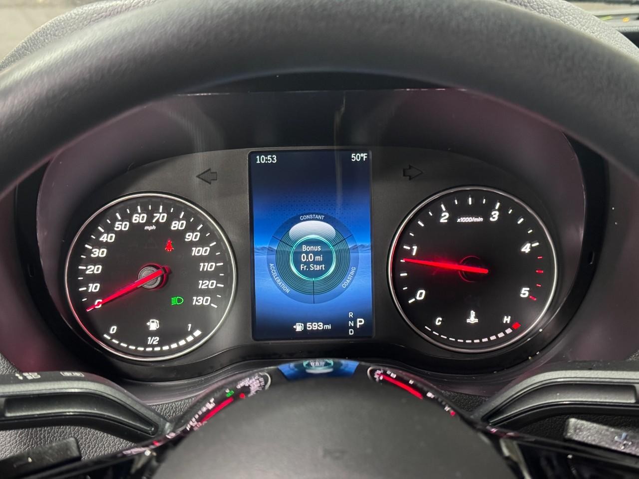 Mercedes-Benz Sprinter Van Vehicle Full-screen Gallery Image 28