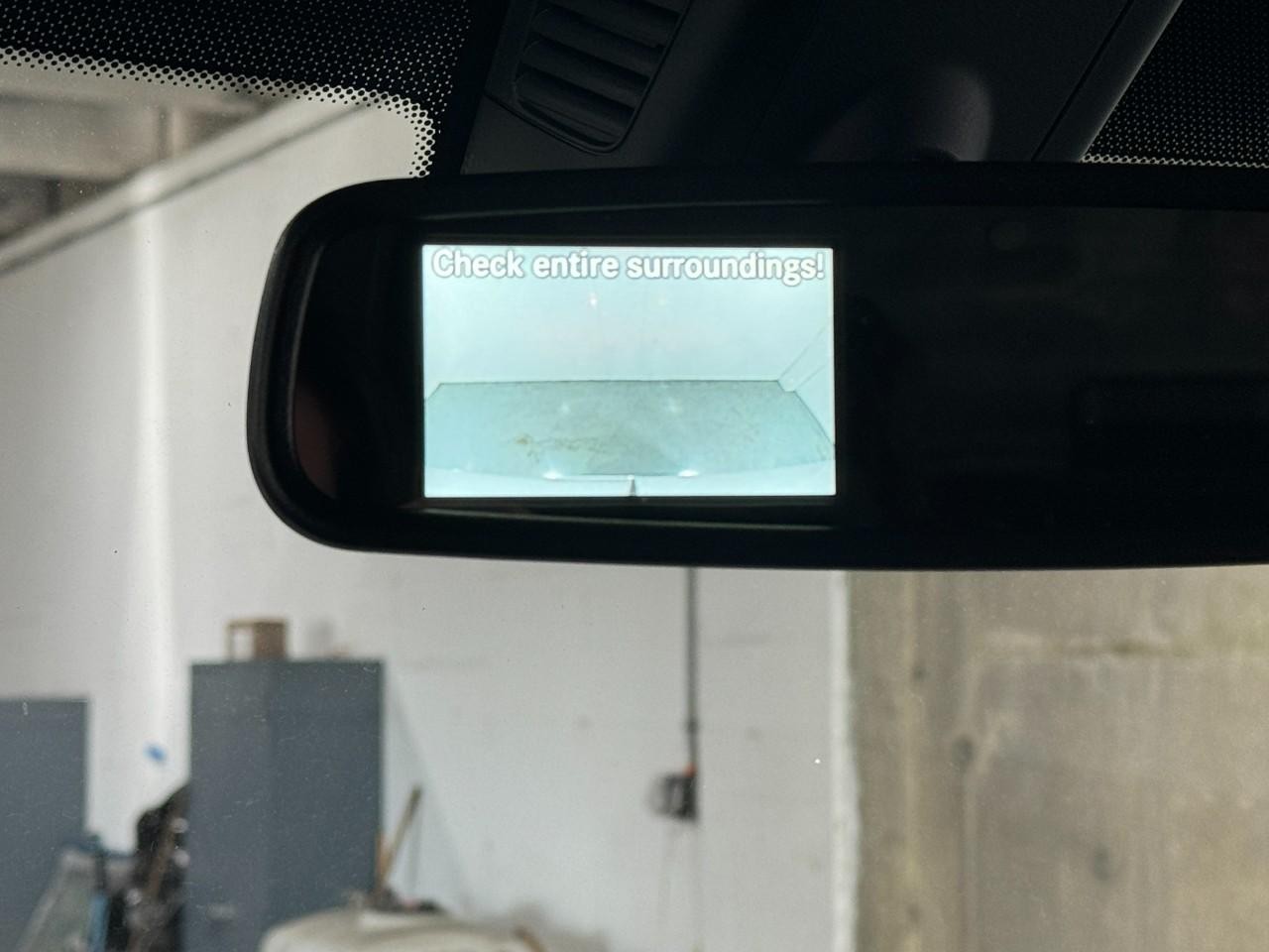 Mercedes-Benz Sprinter Van Vehicle Full-screen Gallery Image 30