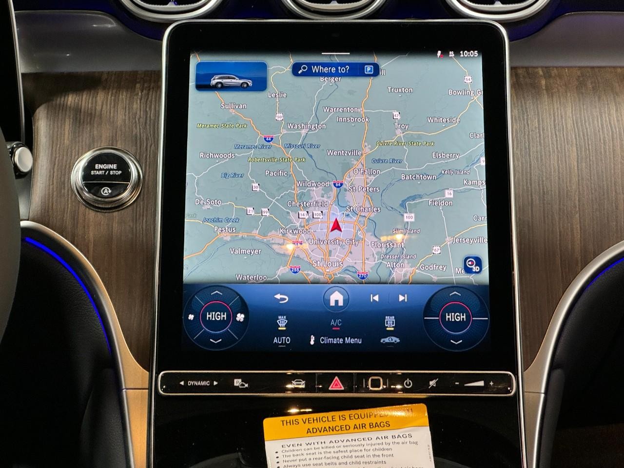 Mercedes-Benz GLC Vehicle Full-screen Gallery Image 14