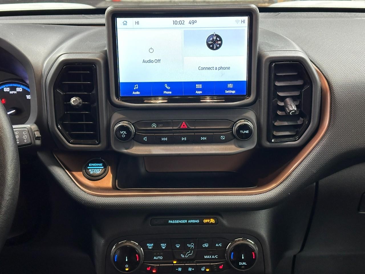 Ford Bronco Sport Vehicle Full-screen Gallery Image 13