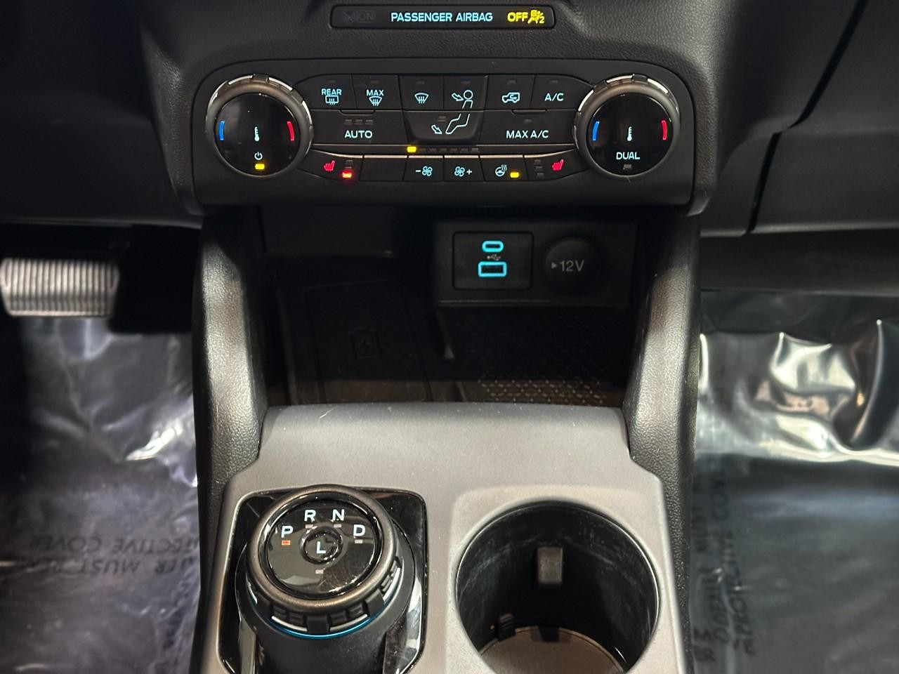 Ford Bronco Sport Vehicle Full-screen Gallery Image 15