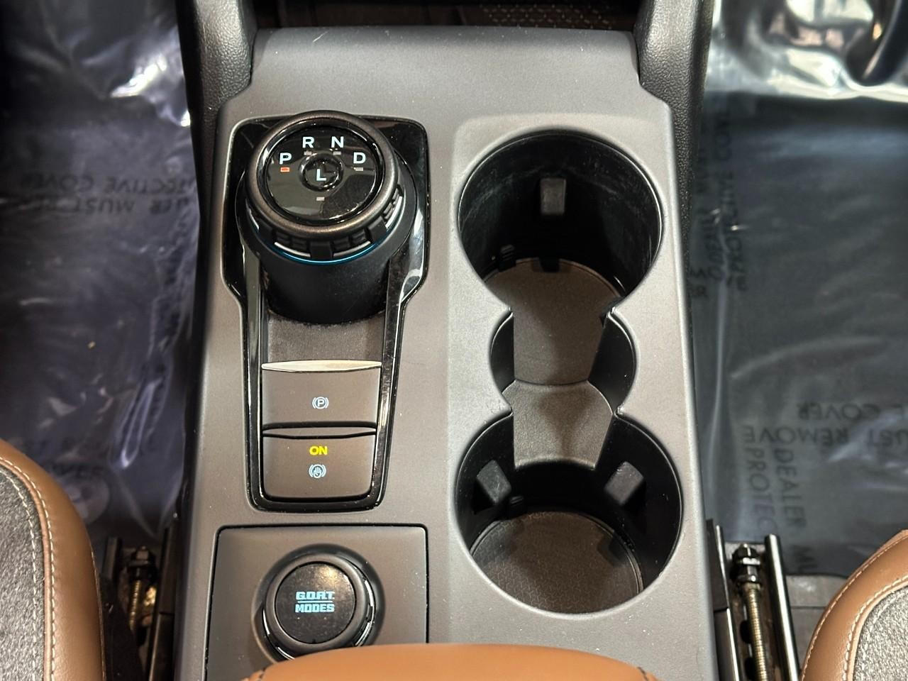 Ford Bronco Sport Vehicle Full-screen Gallery Image 16