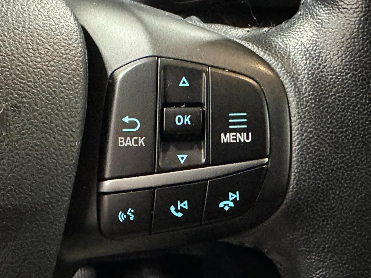 Ford Bronco Sport Vehicle Full-screen Gallery Image 26