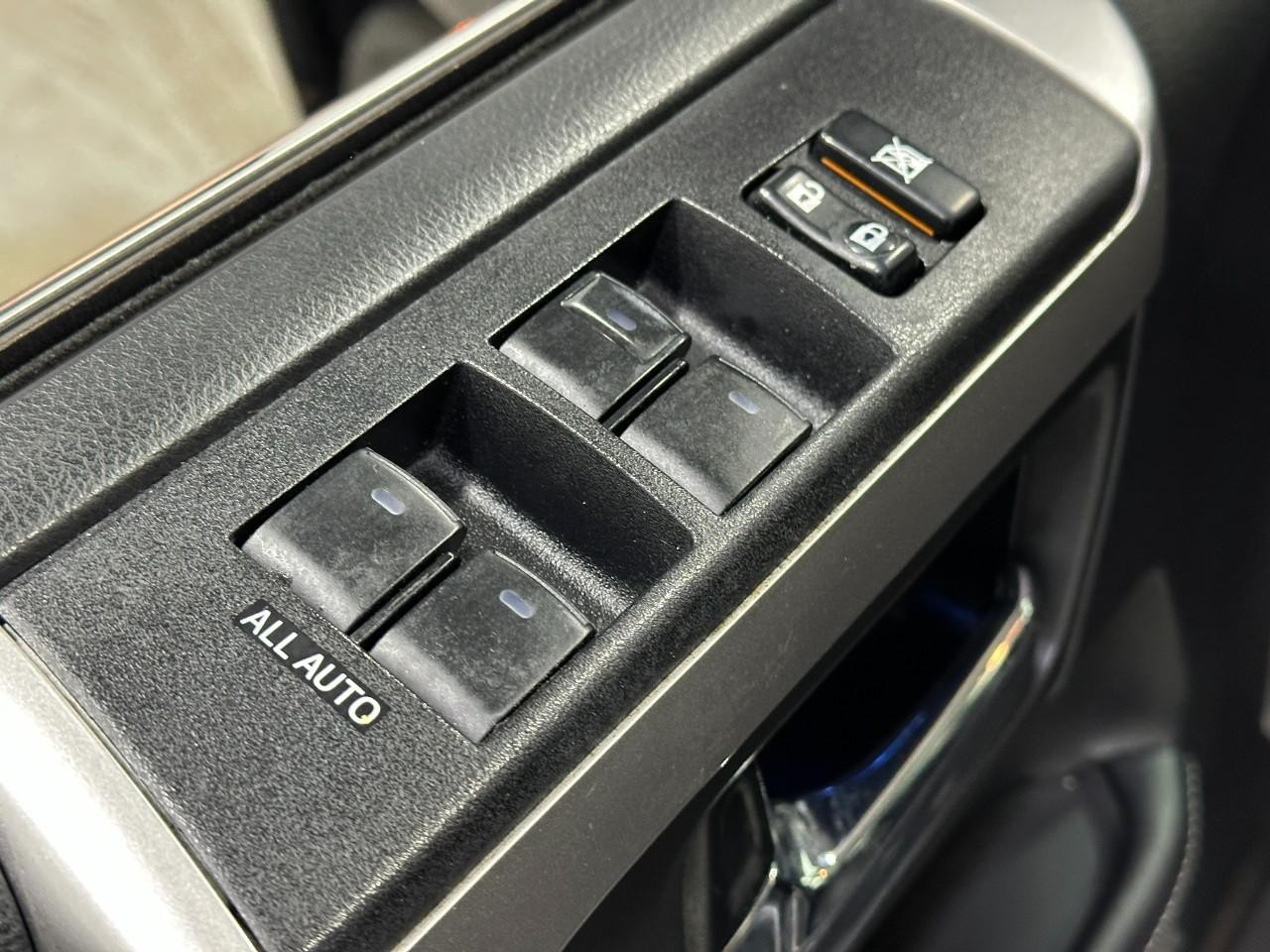 Toyota 4Runner Vehicle Full-screen Gallery Image 22