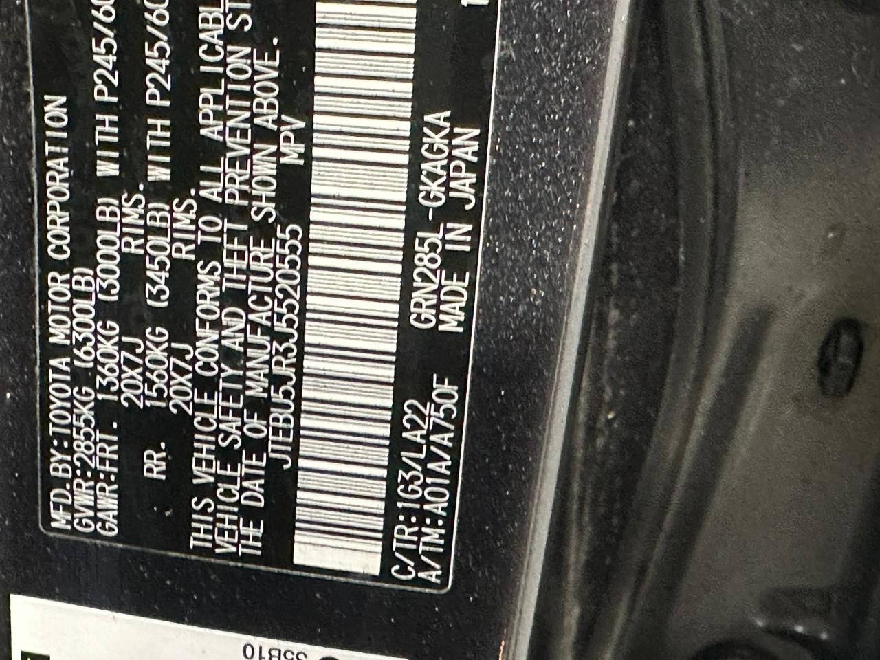 Toyota 4Runner Vehicle Full-screen Gallery Image 34