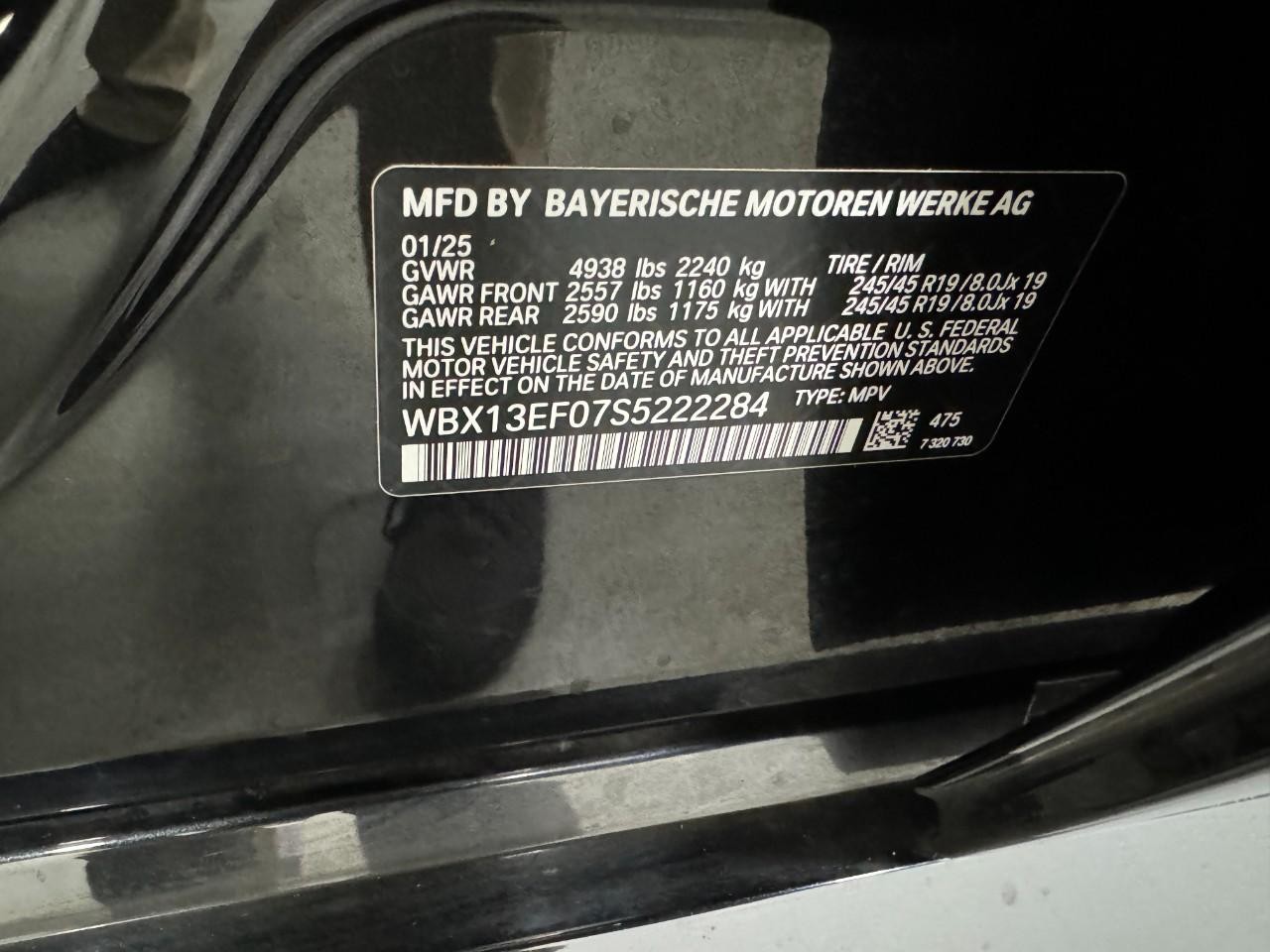 BMW X1 Vehicle Full-screen Gallery Image 33