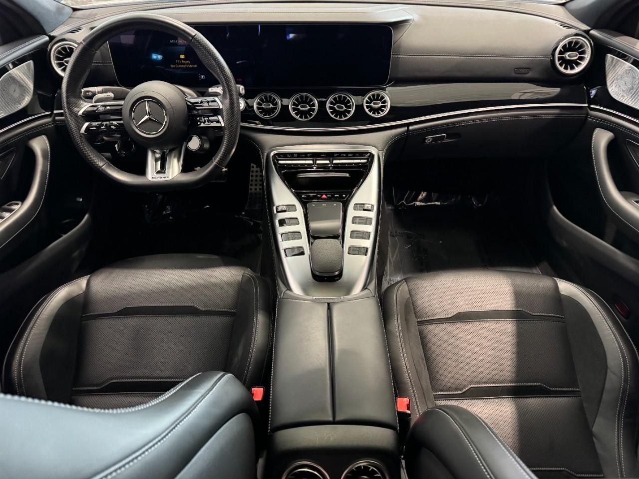 Mercedes-Benz AMG GT Vehicle Full-screen Gallery Image 12