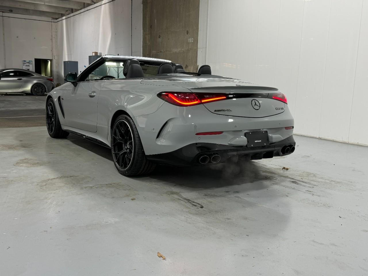 Mercedes-Benz CLE Vehicle Full-screen Gallery Image 3